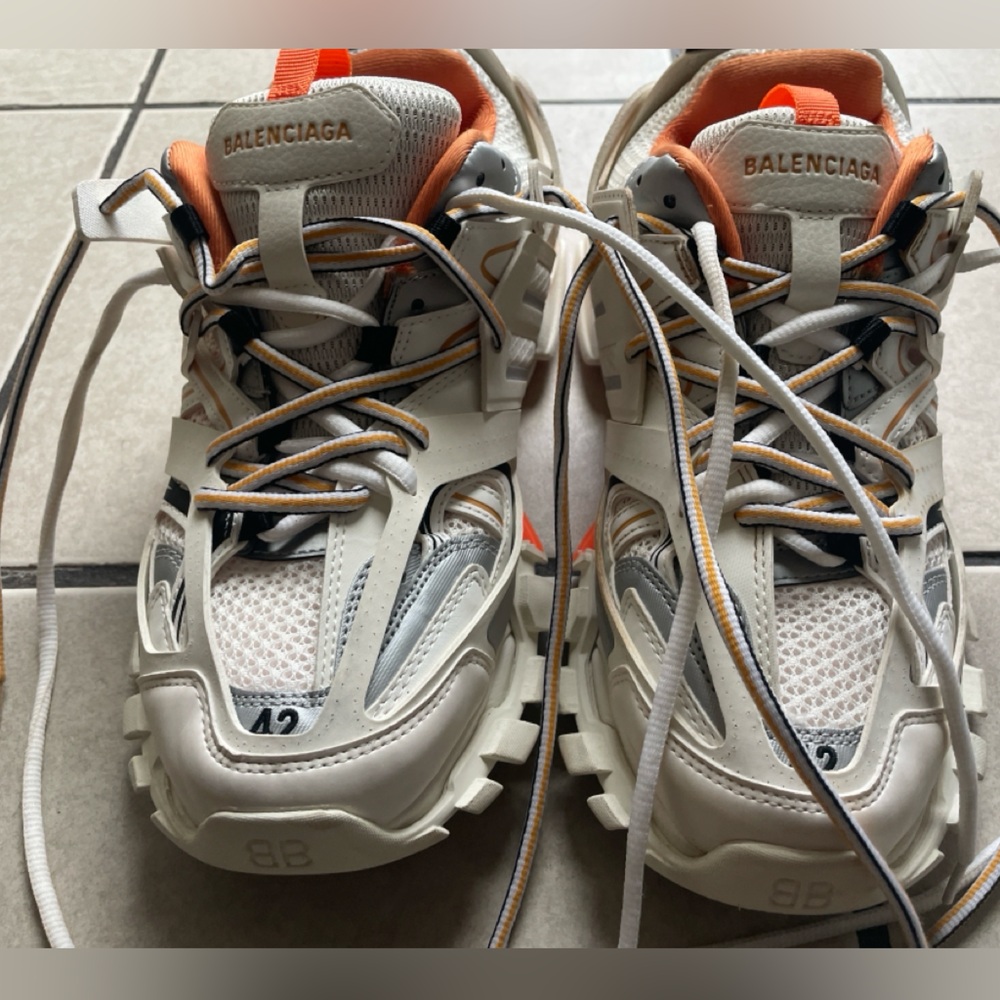 Balenciaga Track Sneakers White Orange β
Authentic Designer Runner (EU 42/ US9) - Picture 8 of 8